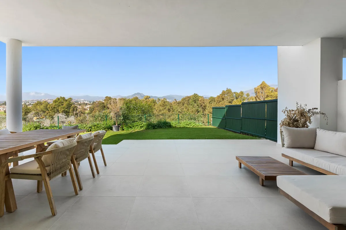 7038fe6b-85dd-4ed7-bde4-7d9e595864b7