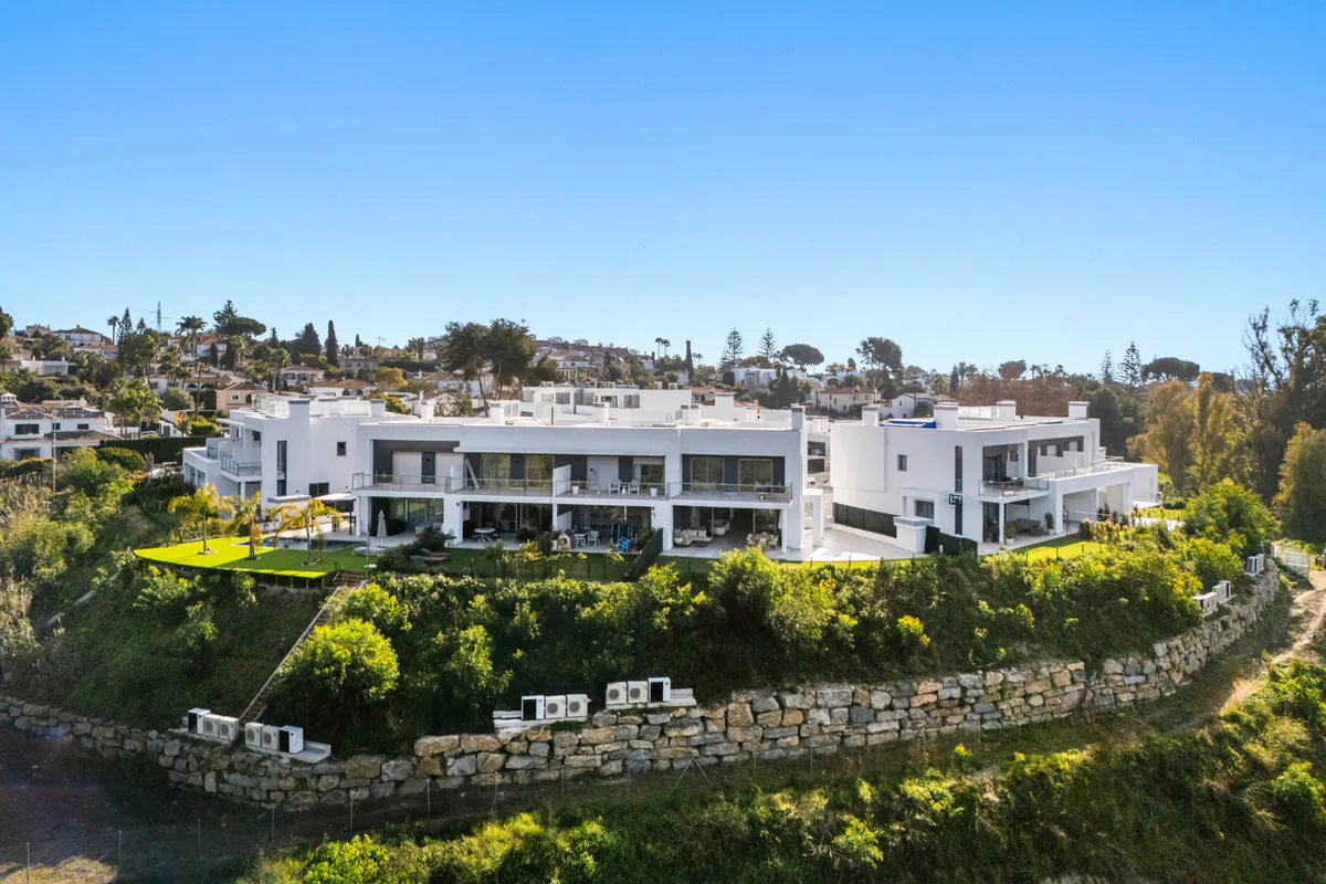 7928eef1-cc67-4ef2-ab2e-ba0c74884f3c