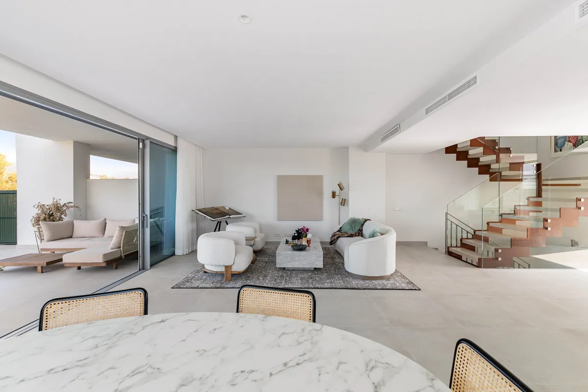 81d7fcee-54f7-4903-8663-a43ead1c43d9