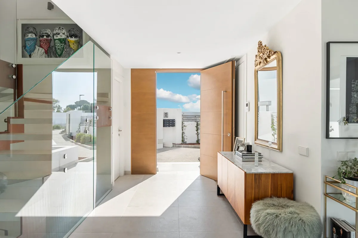 aee059a8-9c09-4343-b2ab-cba9b9edc3b4