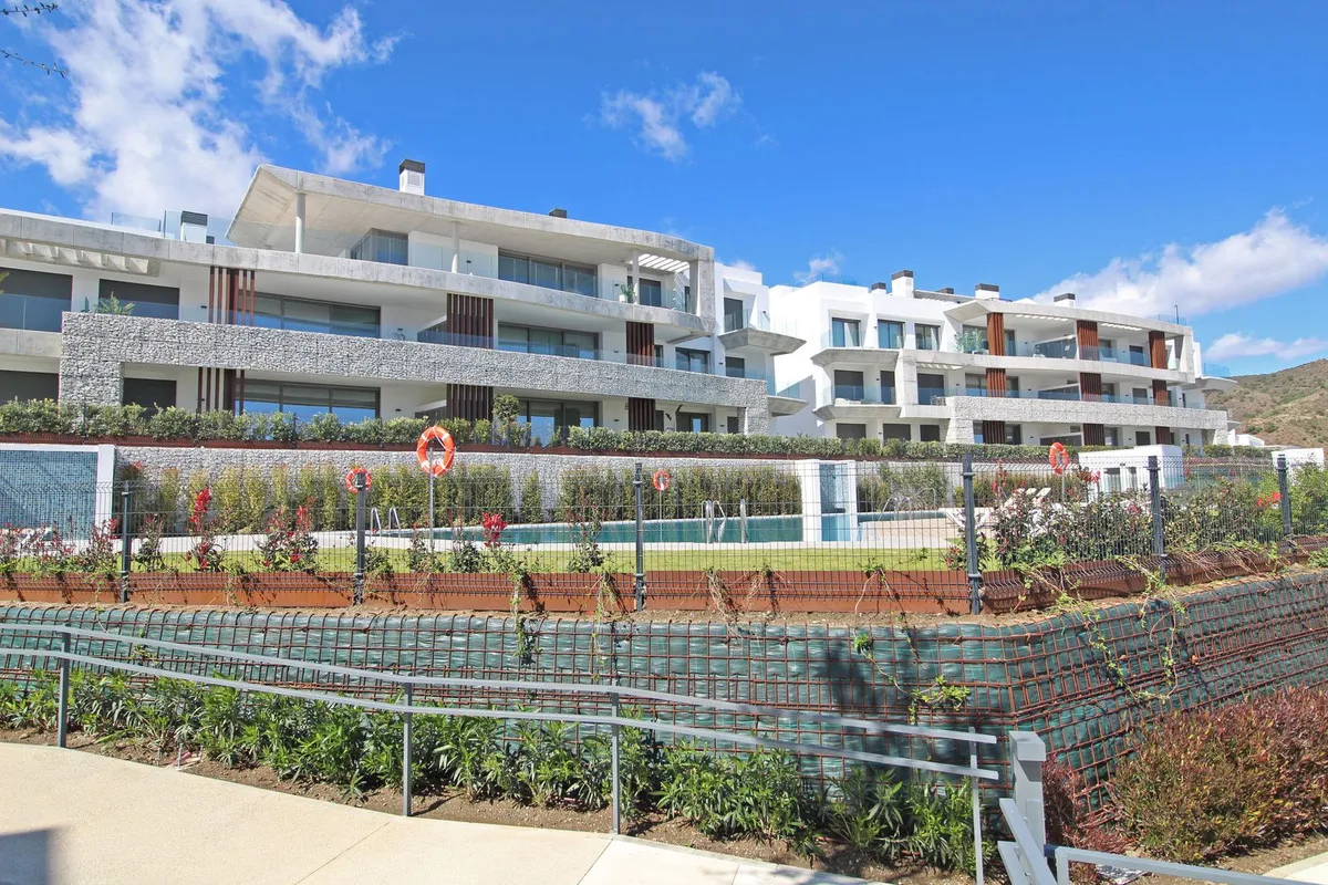 7f09f34f-b692-46b1-b370-932a27943b63