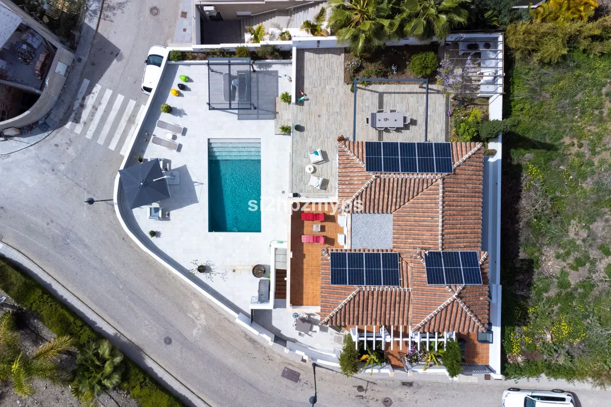 385f7c71-ec6c-42c9-b848-d1bf71273bd4