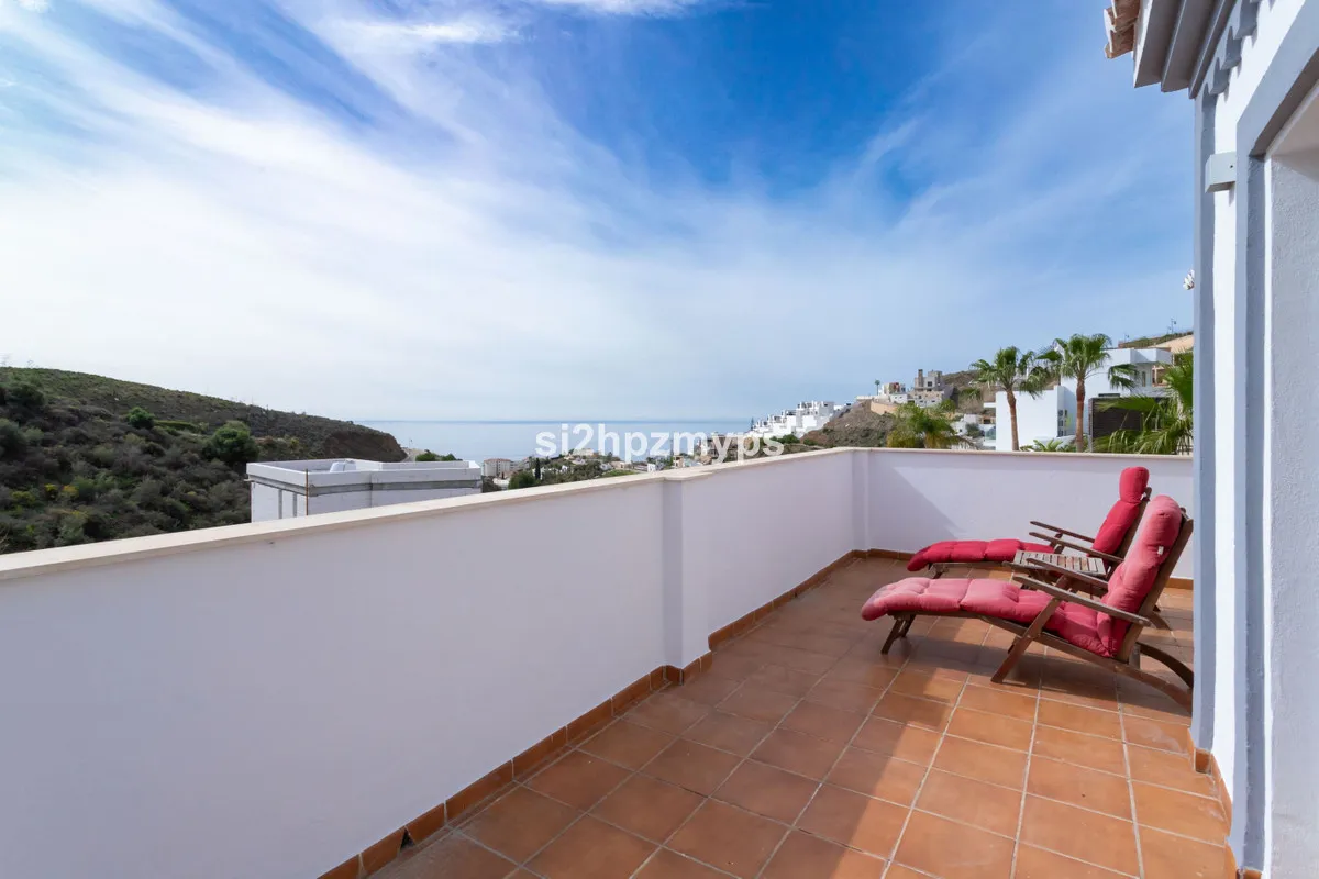 60cc4817-f9fa-451a-86a2-73371fe5e4d0