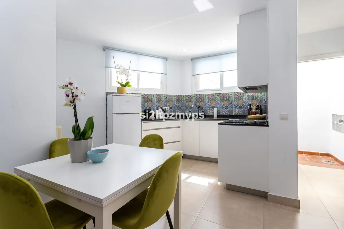 6cb6d6c3-0684-4dee-9b74-f50d9f710555