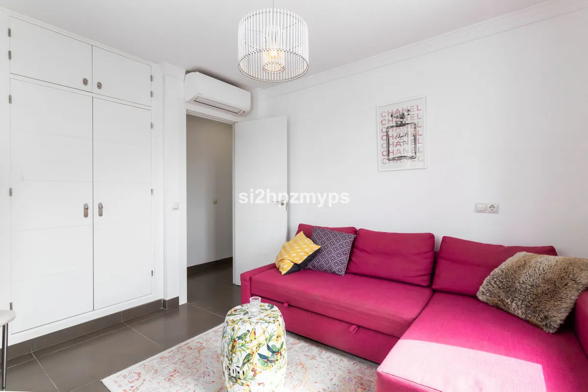 8b8bde06-773d-420b-8333-bc4df2ea3c80