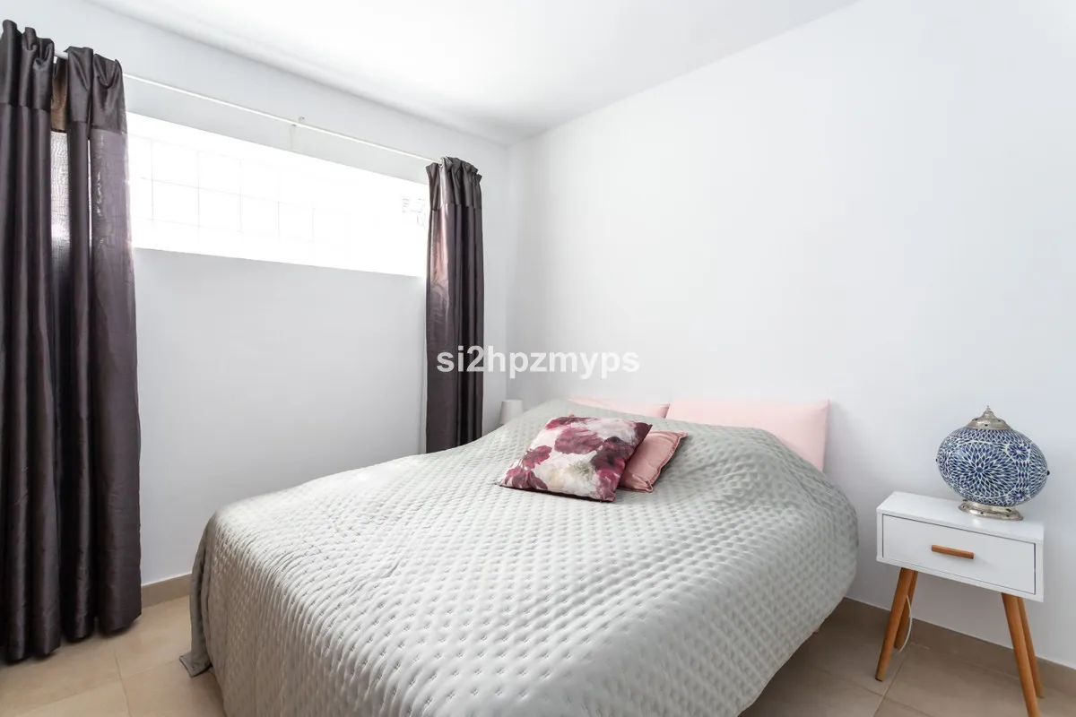 d7e09f9b-3328-458a-8887-89a0153f224a