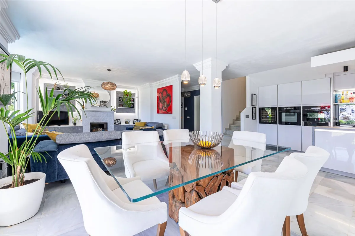 23b110ee-c824-48ed-b52e-fe176e5d2b6c