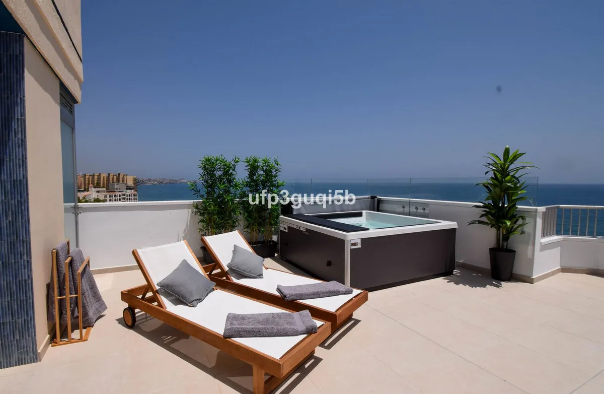 d02763ba-1133-44fc-9670-7de89197e6fd