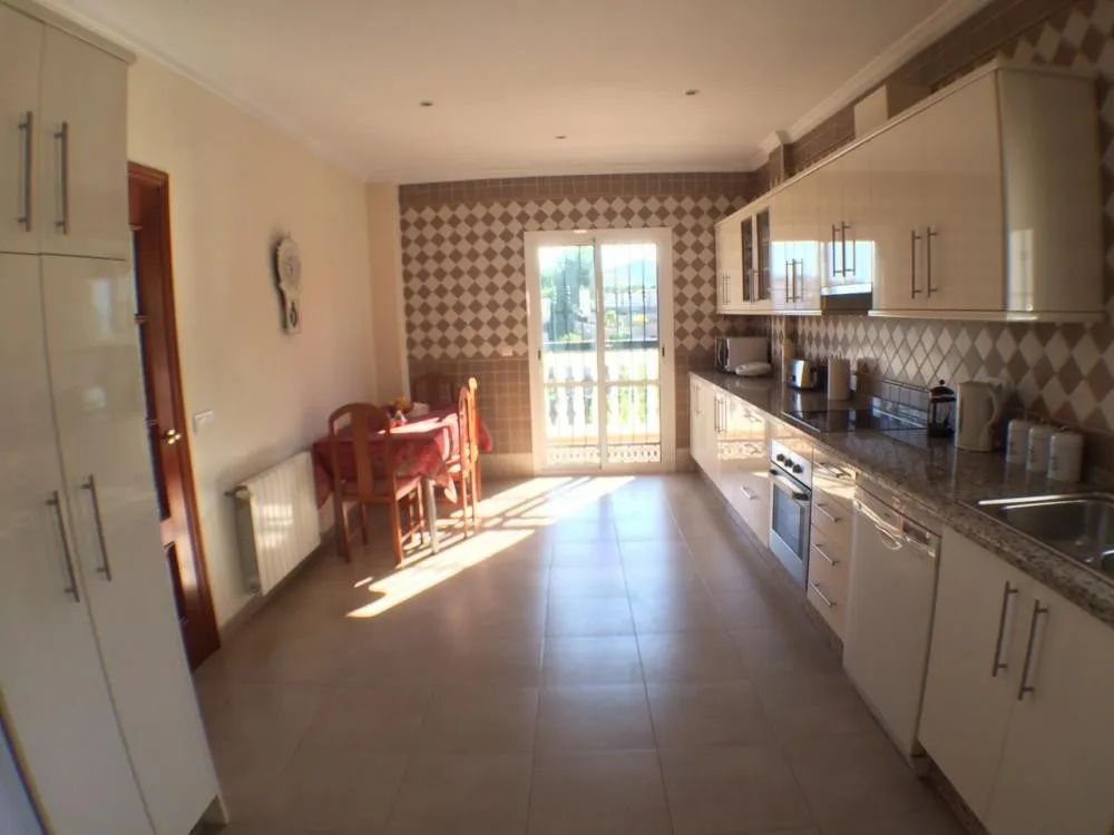 1bff95c3-1e4d-4067-8b25-da2ab14b56af