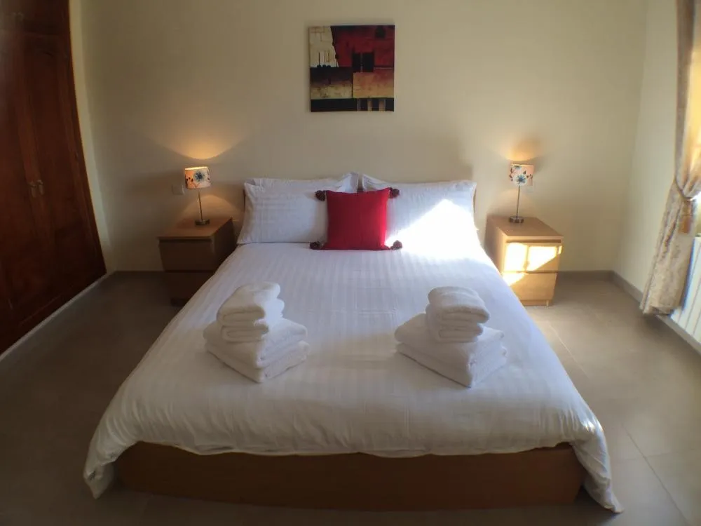 44bebcfe-3a21-421a-881c-37d4ce0a3936