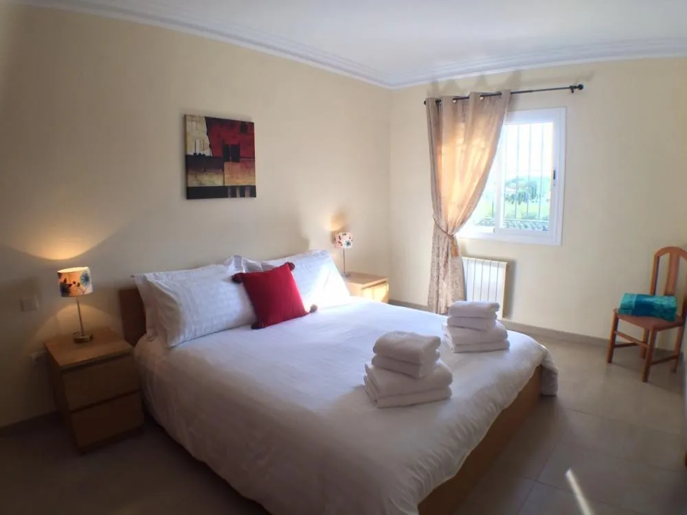 963462f8-d4f7-4b2a-ab60-d428fc3afebe