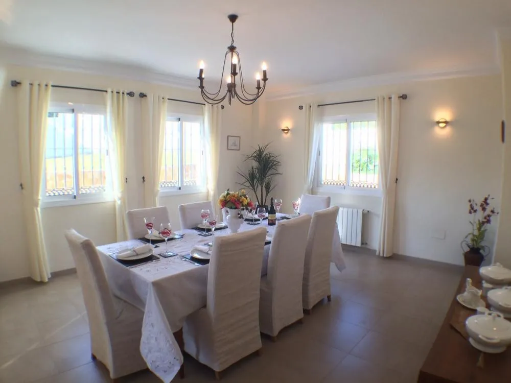 98fa2c26-dde3-4a03-91b1-d0706ee3fa7b