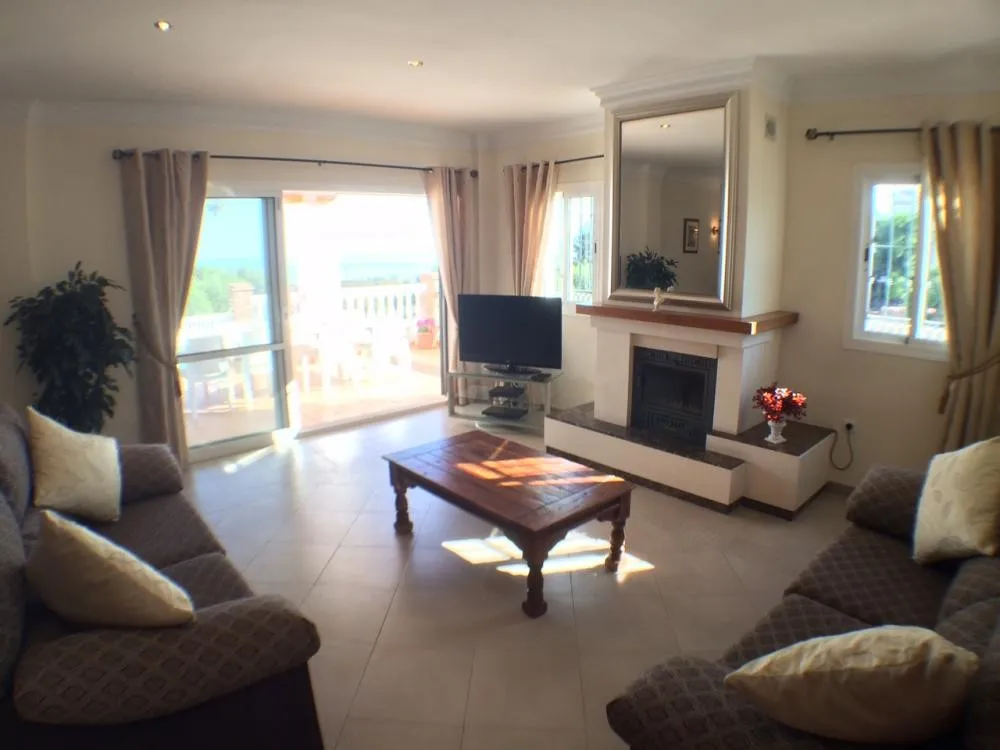 b48c8dd3-5e53-4843-ae13-4e623a28ec6f