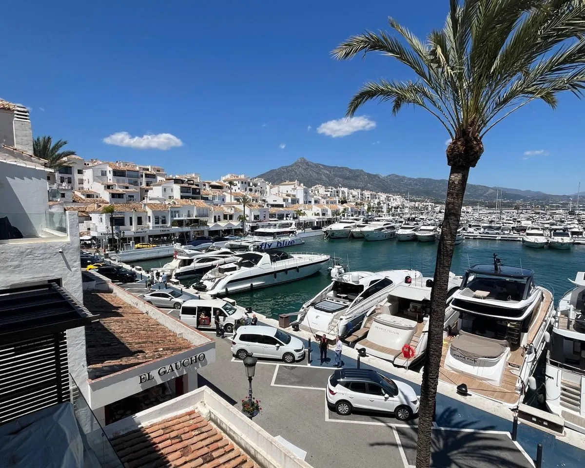 b195a2ac-133a-4786-bf47-fa4dae6347ae