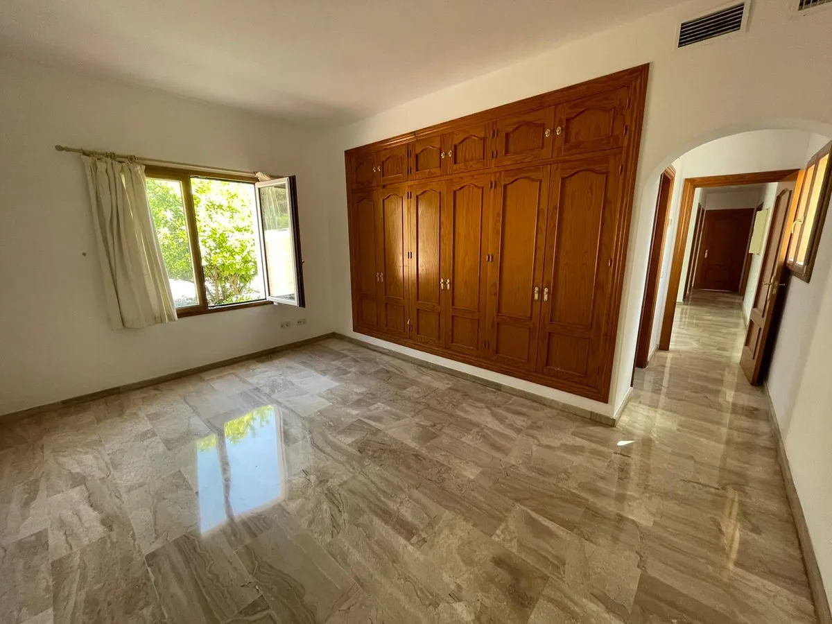 40f221b4-a75c-4689-99c8-e564dede684f