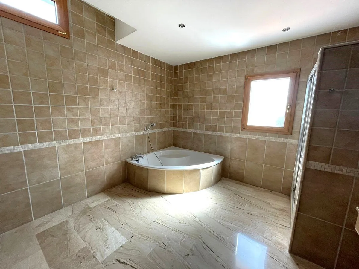 6f54fbe5-f61e-4f8b-8db9-cae0c3e25c28