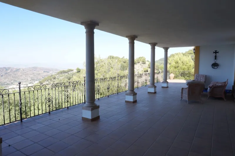 e511904e-ec43-45b0-a39b-4514c3c41cfd