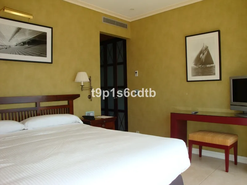 f8cfc896-7841-4c75-a90c-c82495fa0eb4