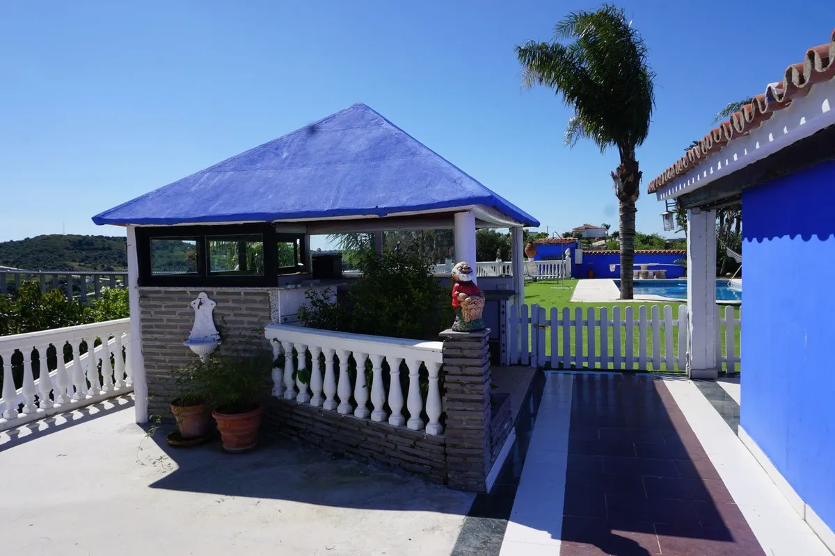 022d9079-cbb6-4ff3-b3a7-c1a9f0329bd6