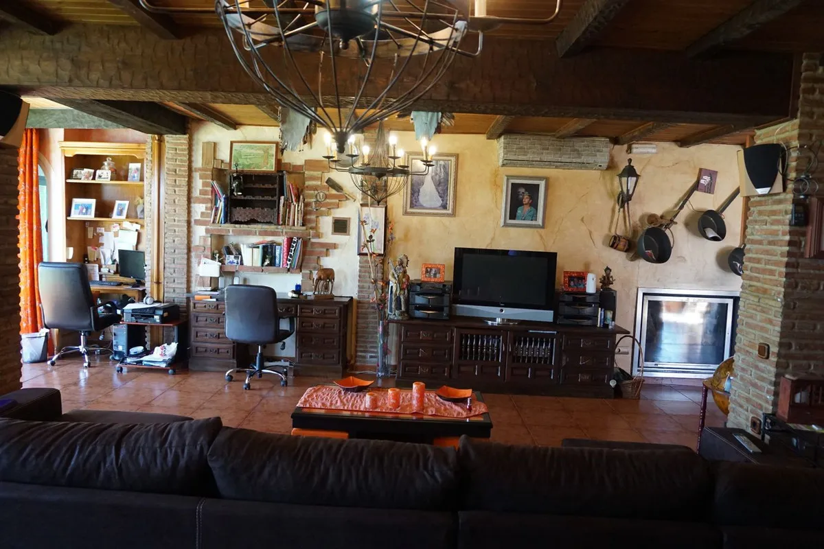 27fe4ca8-956c-4baf-91c4-a563fbfc0fde