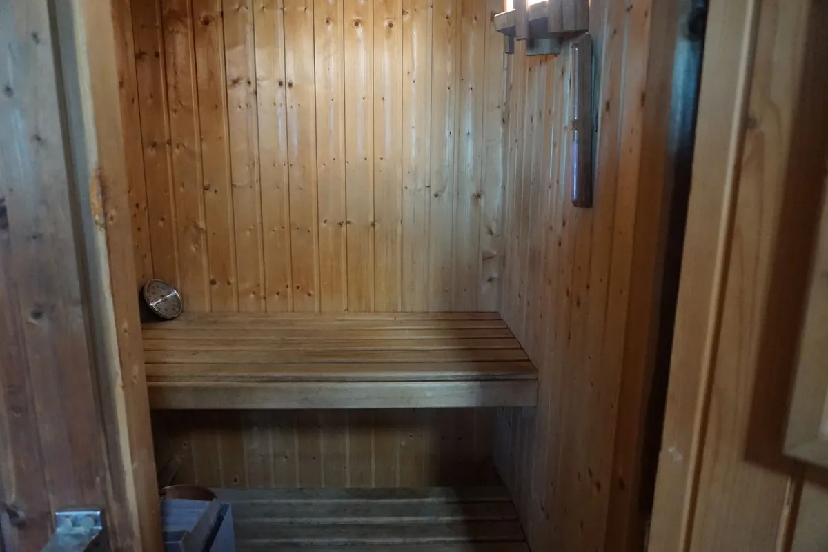 e004ac14-e2d7-4f49-8cfe-1435b51b1ca8