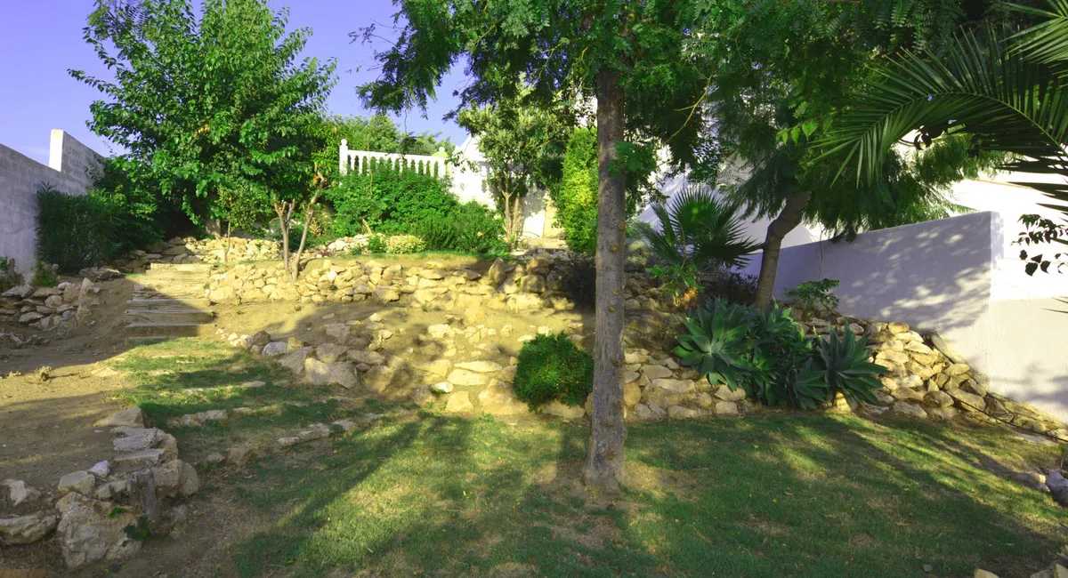 0d569f63-7eac-413e-a2e3-f9e8f7a8e77c