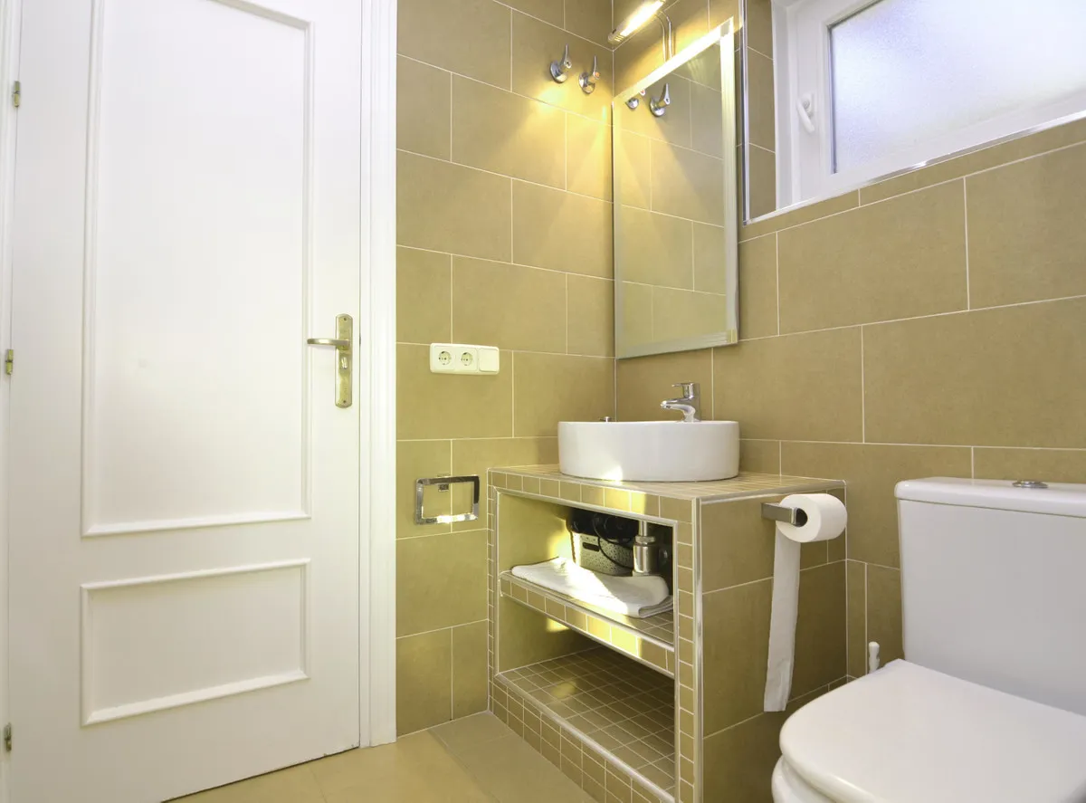 1e4c13db-a659-453f-a73e-bd65b592a8ad