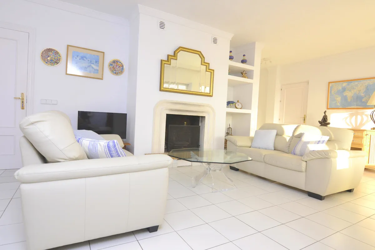 2240a397-55ec-48e3-a723-bbbbc6c9fc2d