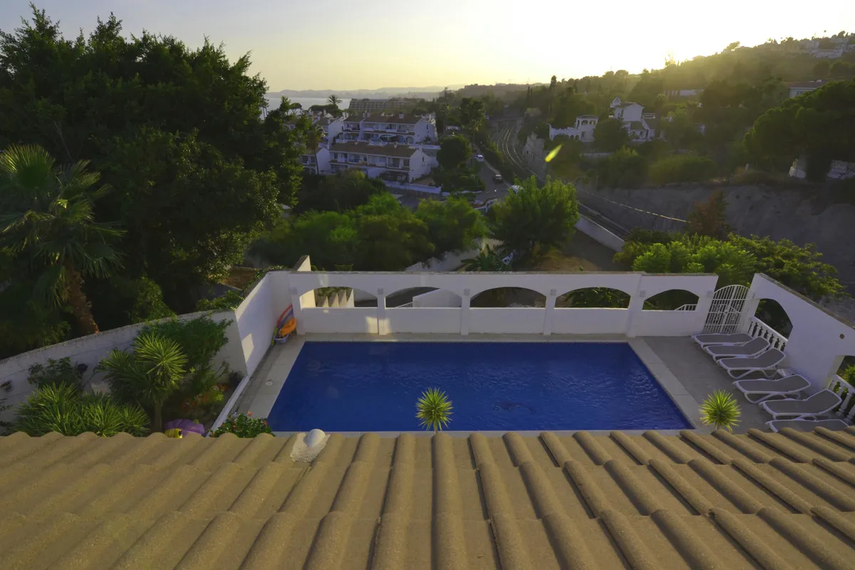 def9d6ec-c377-42e6-8c1e-8a288bfdcb41