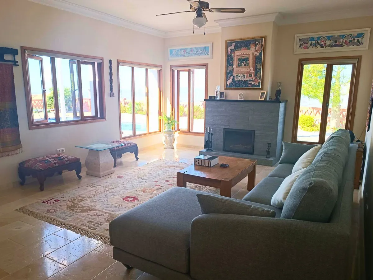 0124d725-bc0f-44cd-a04c-ee7bb18d29dc