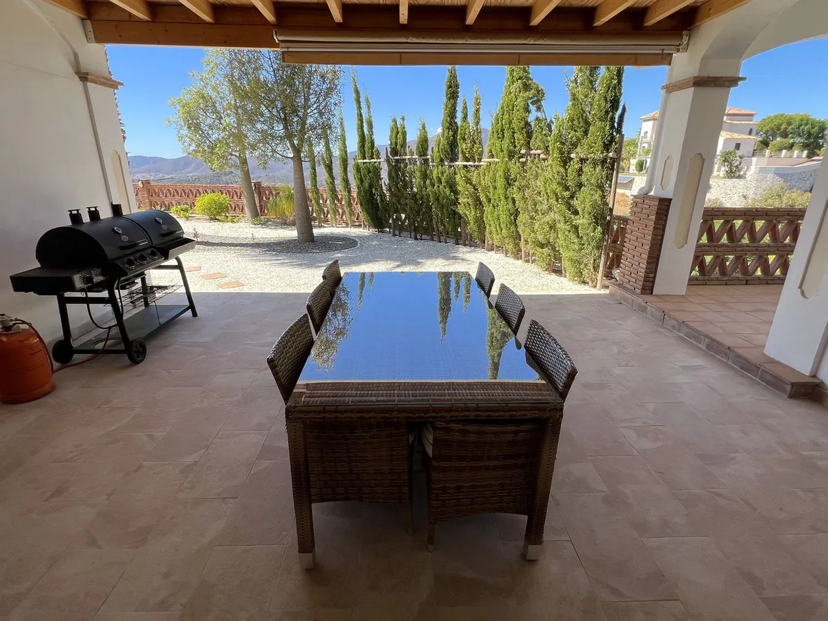 0db9ad96-82e0-4e48-9a6d-a5acda3c35b4