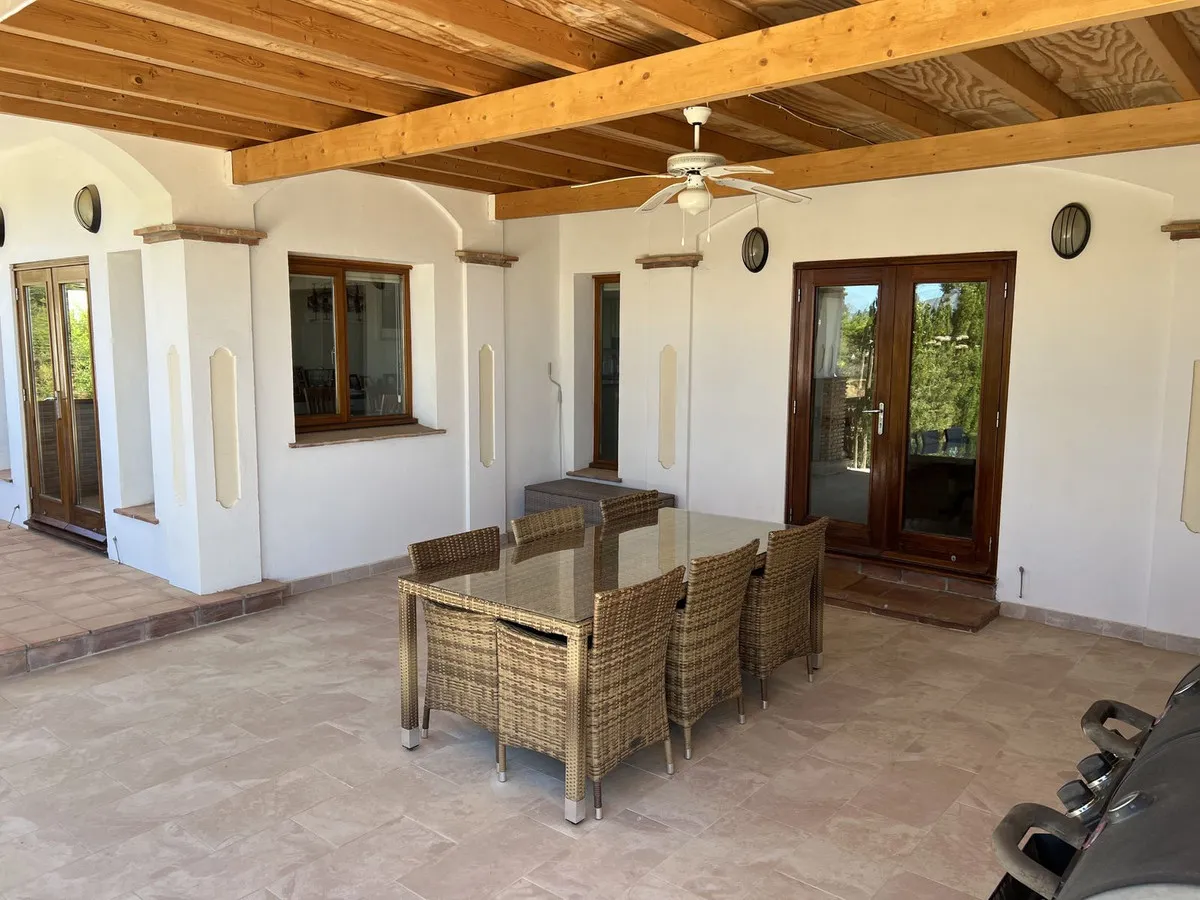 5f073e2f-e793-4ec6-a16a-2e2e25387bf6