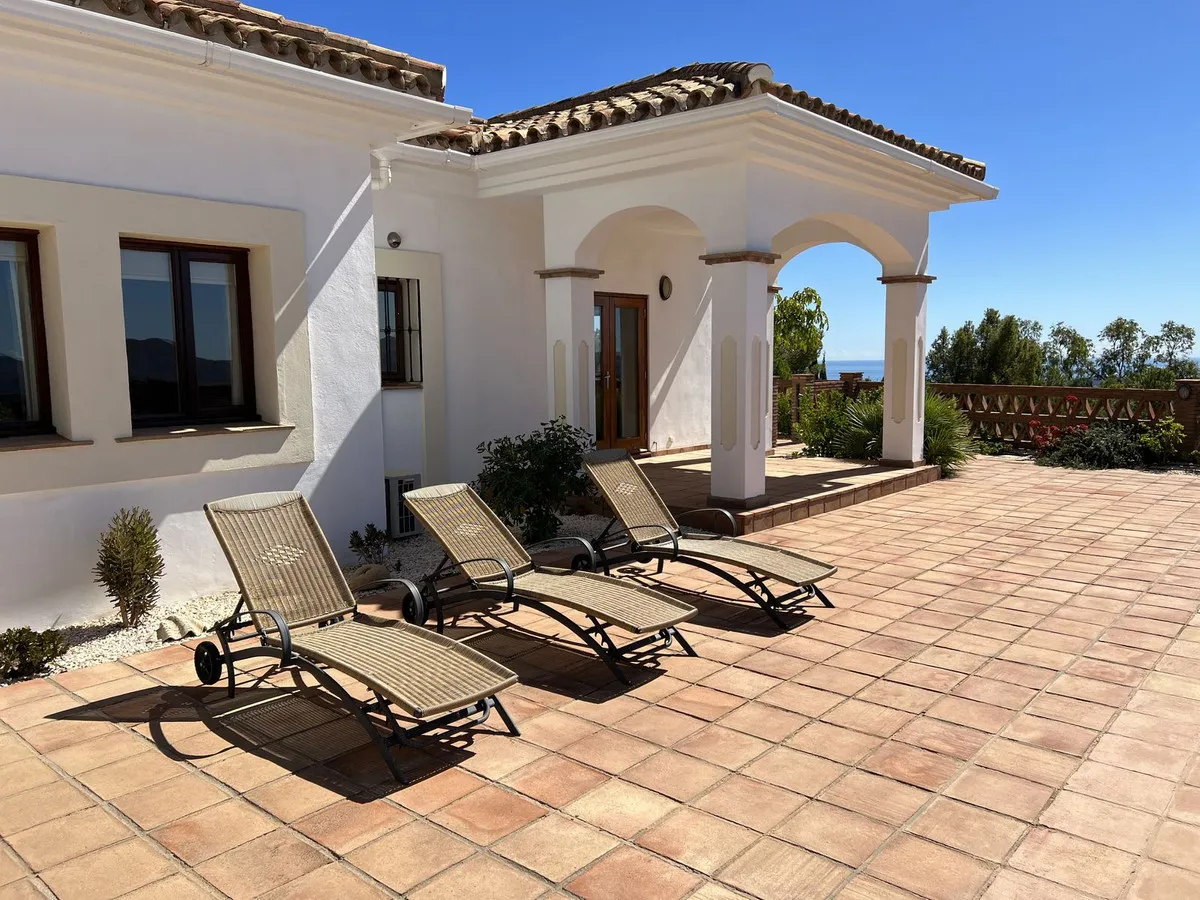 be02a256-4810-48b6-83a3-8b2939c7af4e