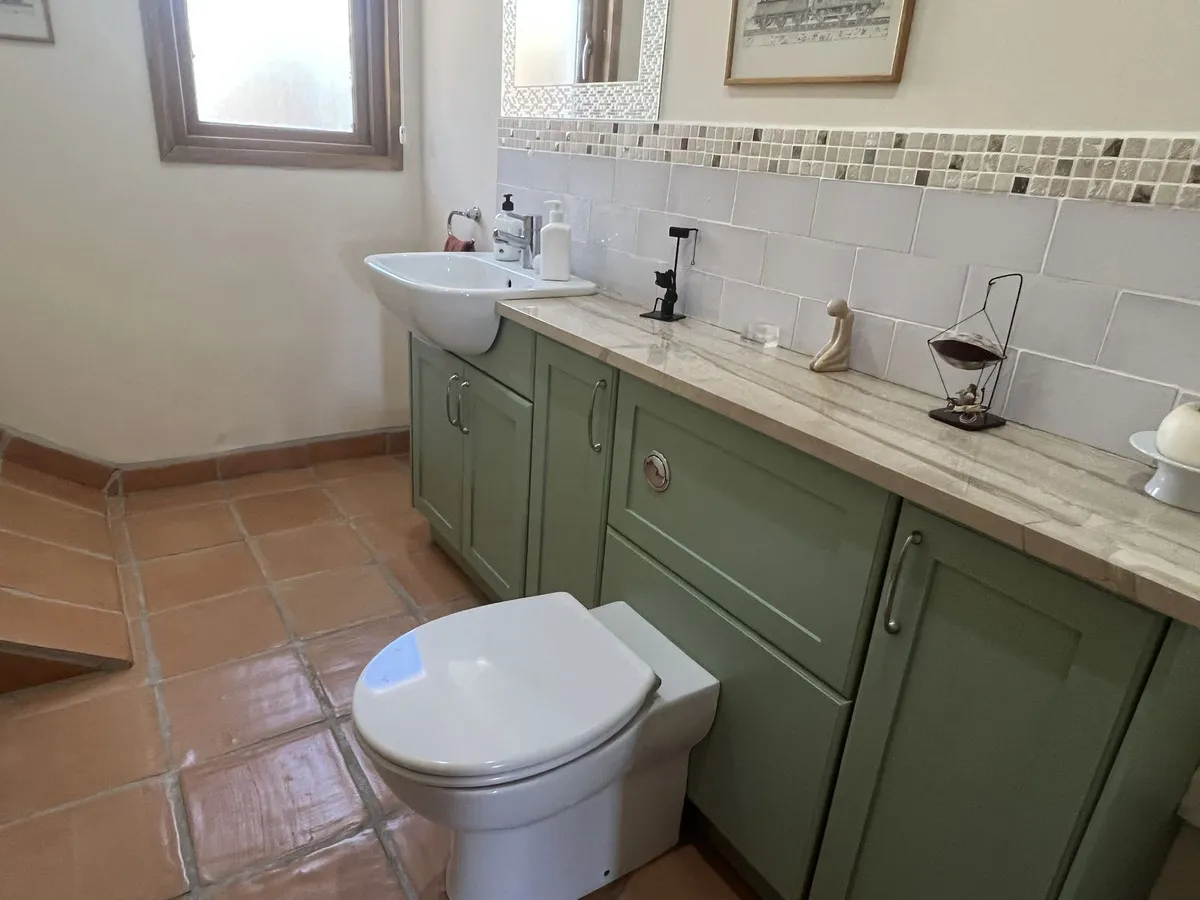 ff8071a2-ed56-4687-a313-6227194c7e61