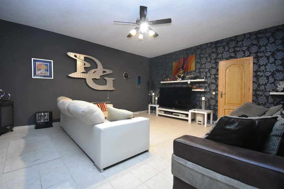 098ca0c3-be68-481c-ad3b-717ccb215d3c