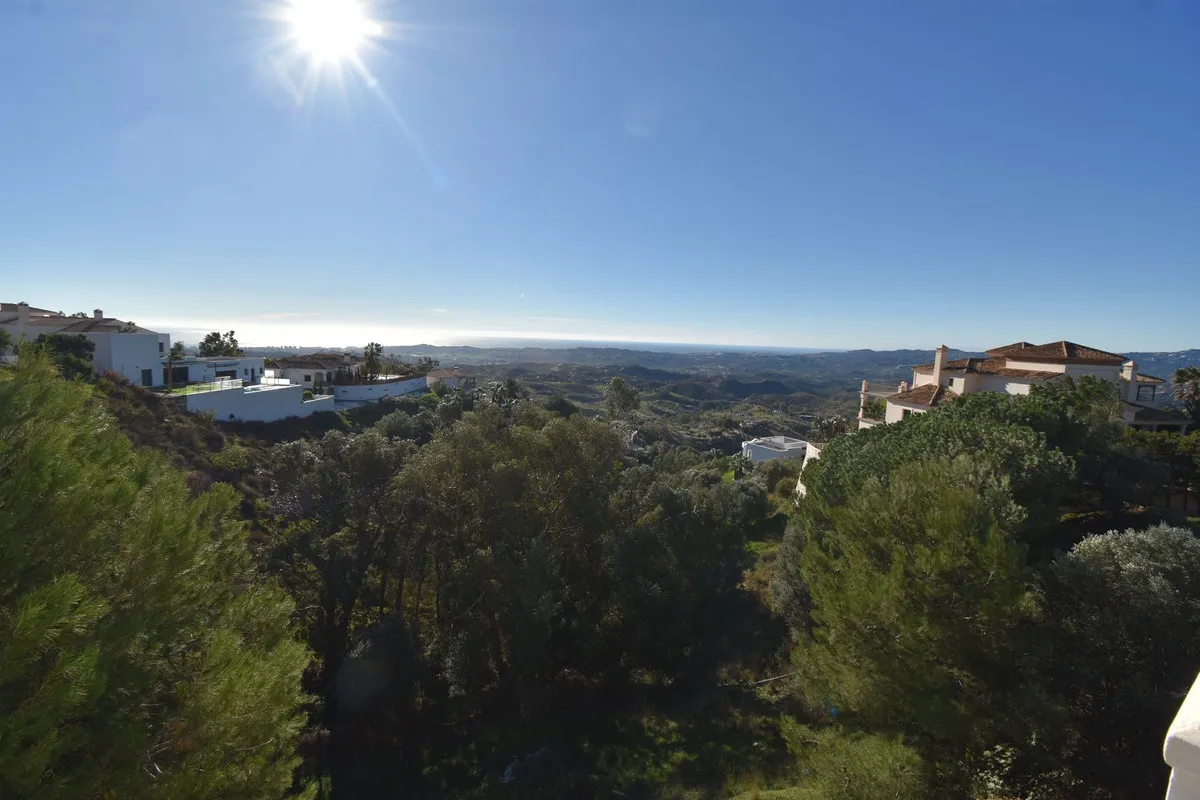 a7038810-f84e-47b9-9696-99865b966d8d