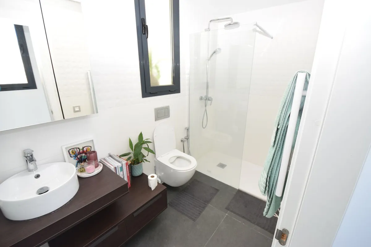 01c41015-c48e-428e-8235-dad3455d9927