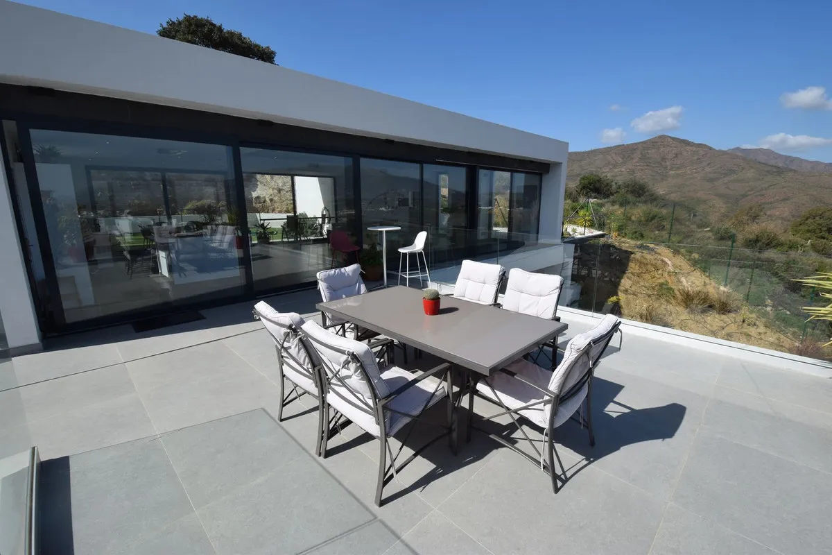 21c508ae-6818-494b-9e7b-1d42c82cb86e