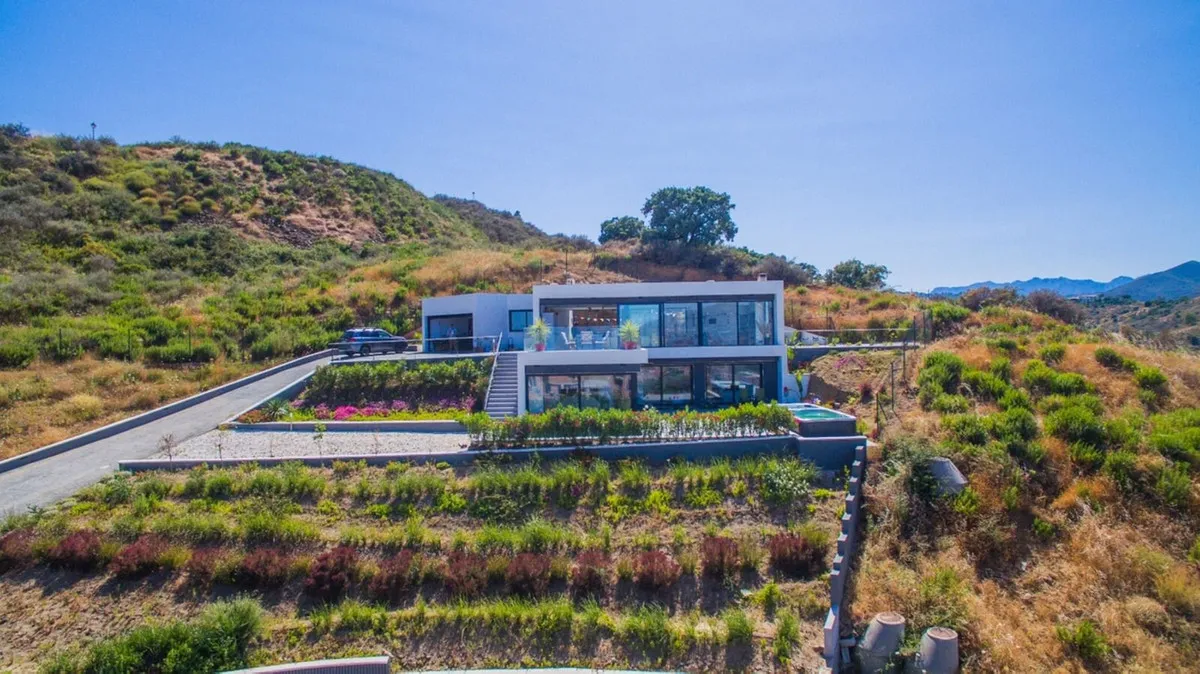 7b4abc16-ca10-4f10-a448-cb1f1d915f41