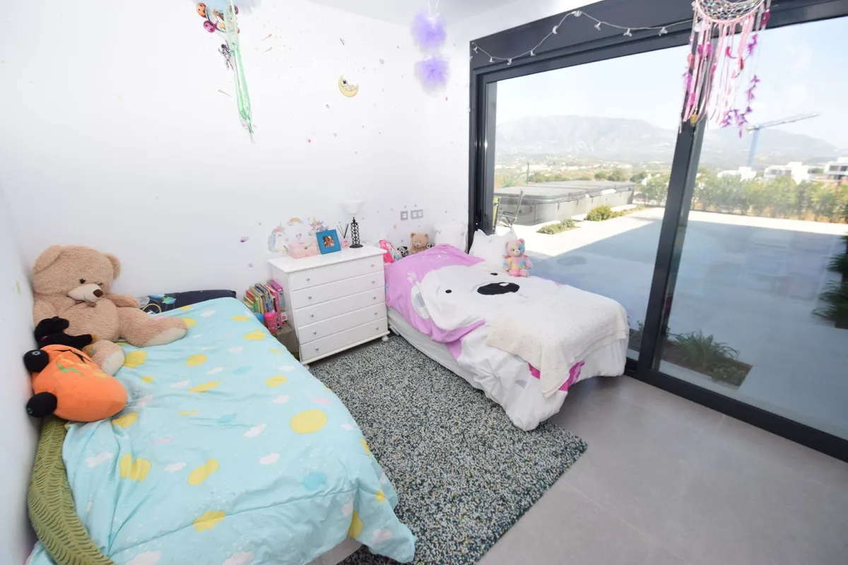 f4d4114c-024b-4601-b2d8-45de07673d53