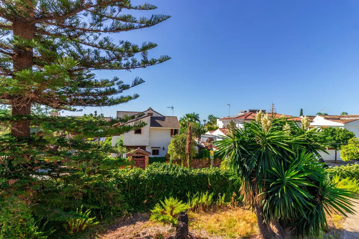 b40a8c7e-f382-4917-91cc-e24a2498a328