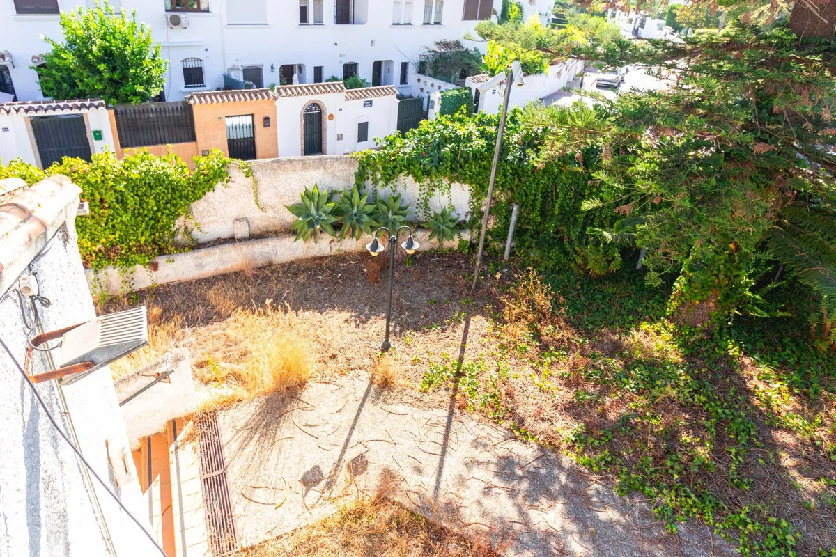 b4fd4ca2-c504-46cb-9f43-eeb384ea61b1