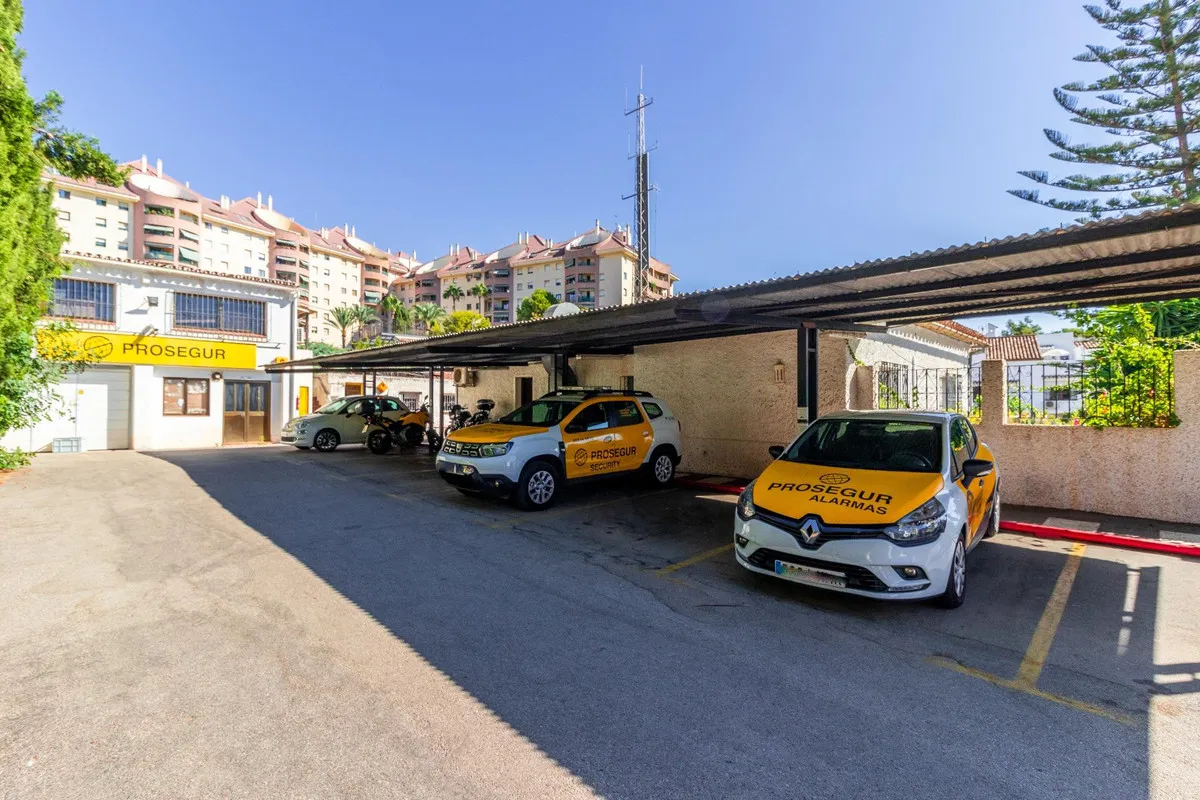 ce5112cc-f224-48b2-aef0-08fbef096c25