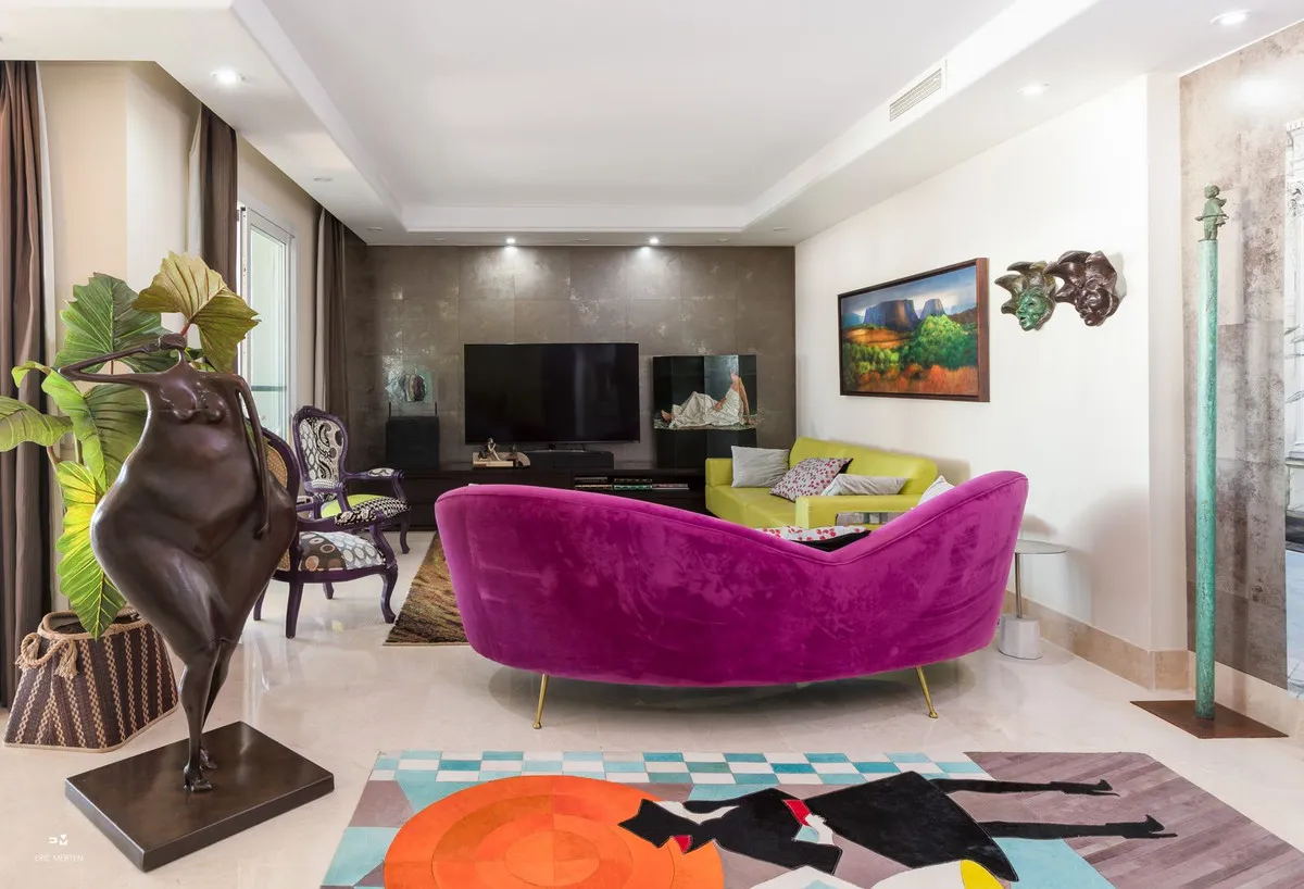 dd264086-b0aa-4643-b65f-30b2abfbbf9c