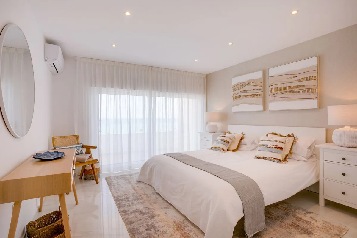 1359588c-c134-4b40-a7fe-935e8879396e