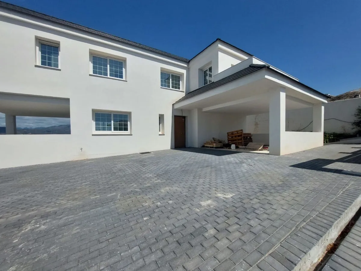 ce5c8006-d805-4196-9e16-2f4b785c8050