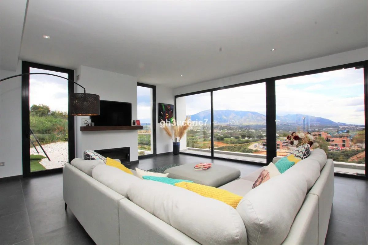 96da81e4-535f-423d-b78c-6a5f05d4bca9