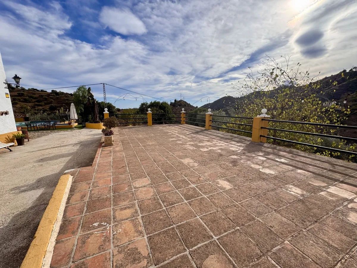 2cbad261-1155-4110-8ebf-8e9252eb1d85