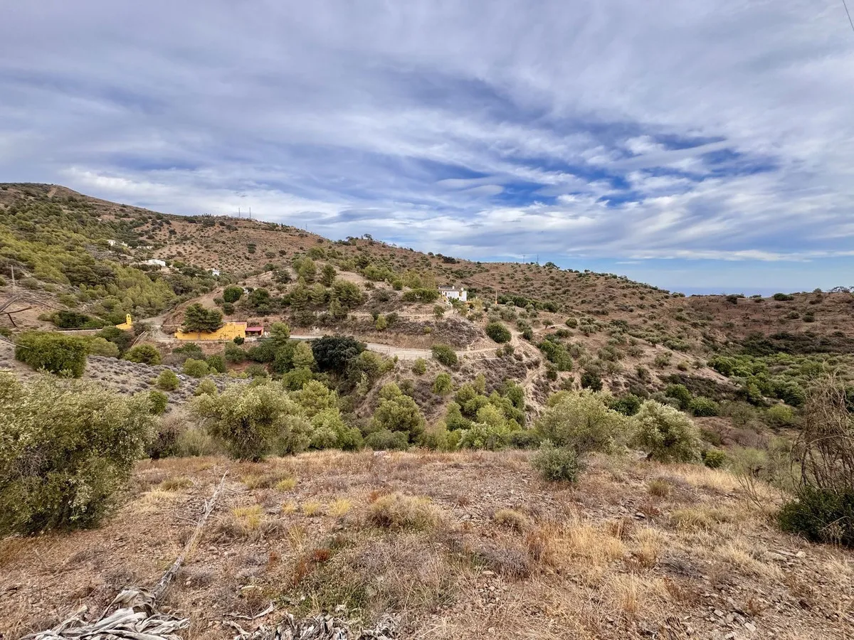 6ab5f34c-fef4-4724-9ba0-837077b3d946