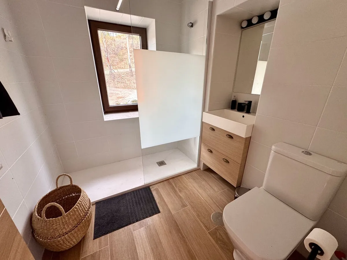 96a1030a-cdb1-4147-b6a5-7024cc6c1764